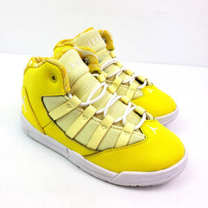 Nike Jordan Max Aura Toddler Size 9c Yellow White Mid Sneaker Shoes AQ9251-701